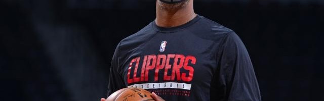 比卢普斯扩充黑人主帅队伍，战术素养人情世故兼具