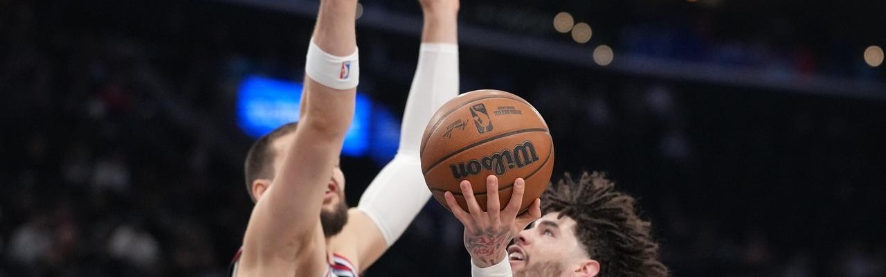 kaiyun-超越奥尼尔！哈登得分历史第9！出来见上帝！小卡35+5+3打爆黄蜂